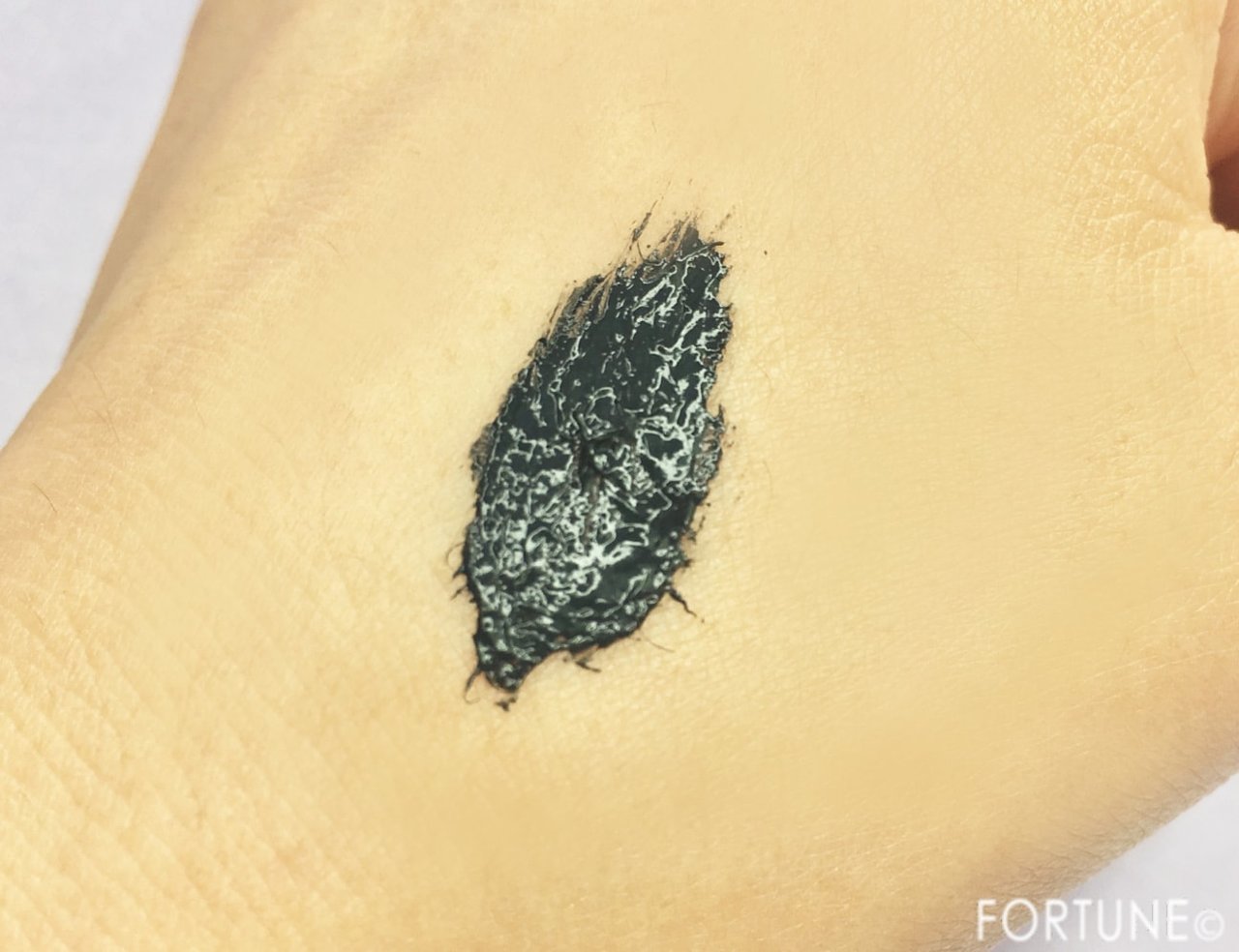 Cogit（コジット）「1.5DAYSティント ファイバーマスカラ」