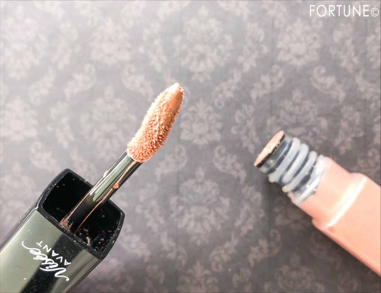 ヴィセ アヴァン「リキッド アイカラー」005　アプリケーター