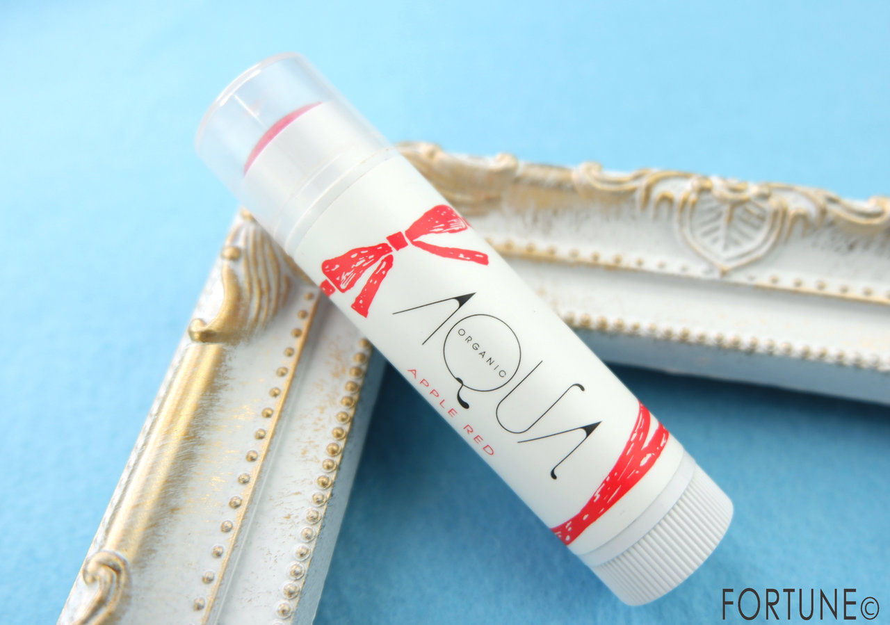 アクア・アクア　オーガニックスイーツリップ　03 アップルレッド