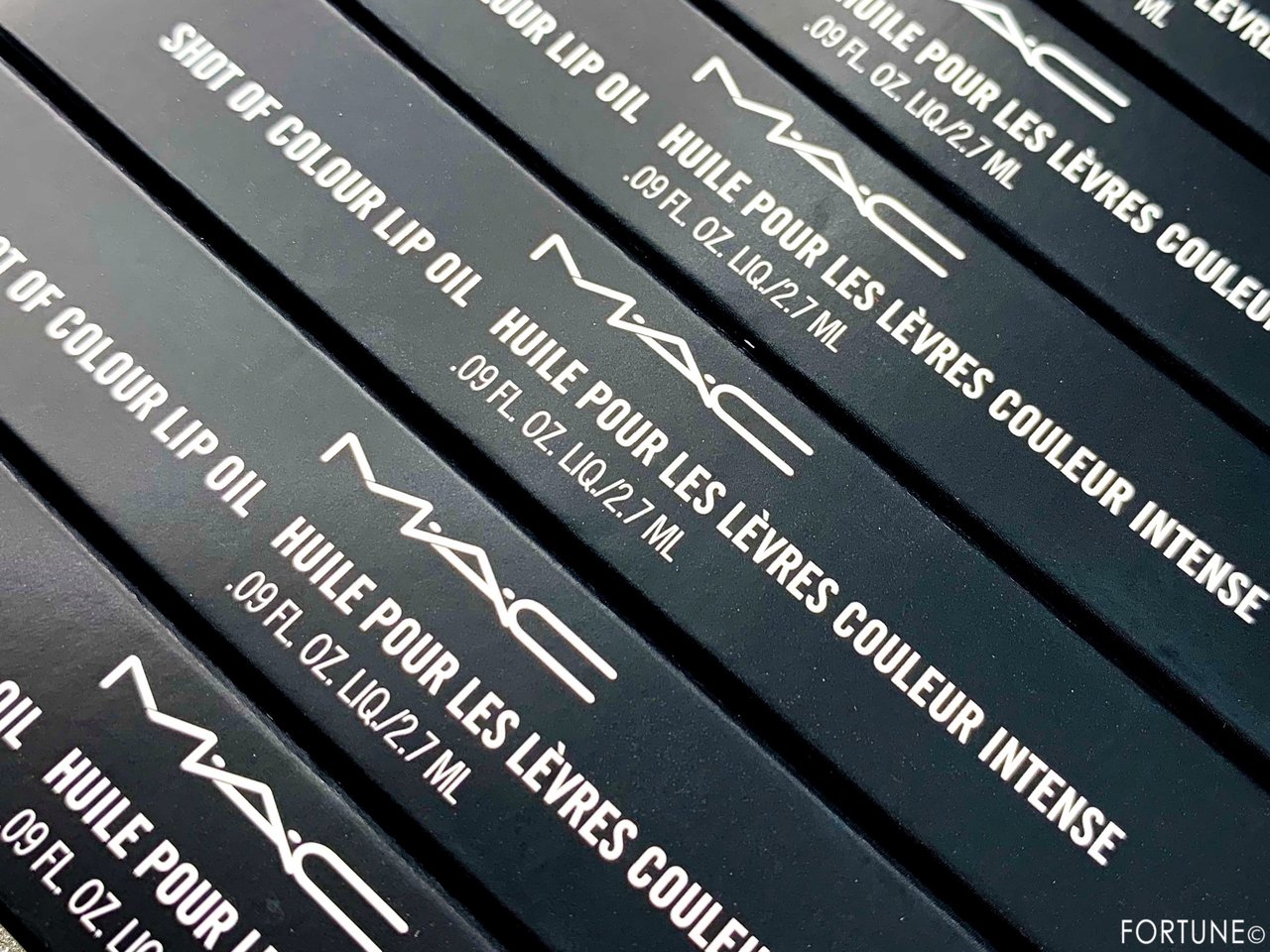 2019夏新作《M·A·C（マック）》「ショット オブ カラー リップ オイル」
