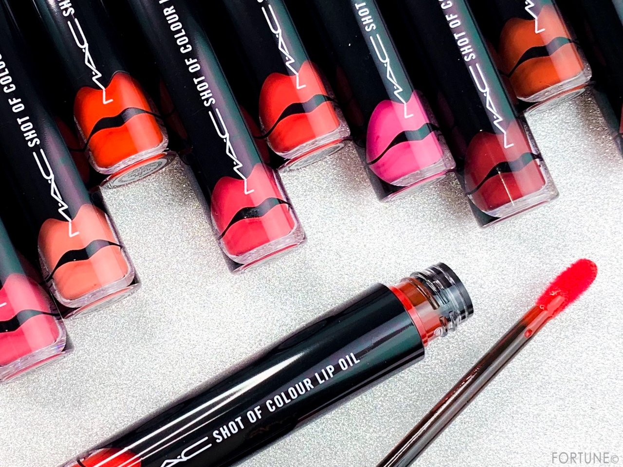 2019夏新作《M·A·C（マック）》「ショット オブ カラー リップ オイル」