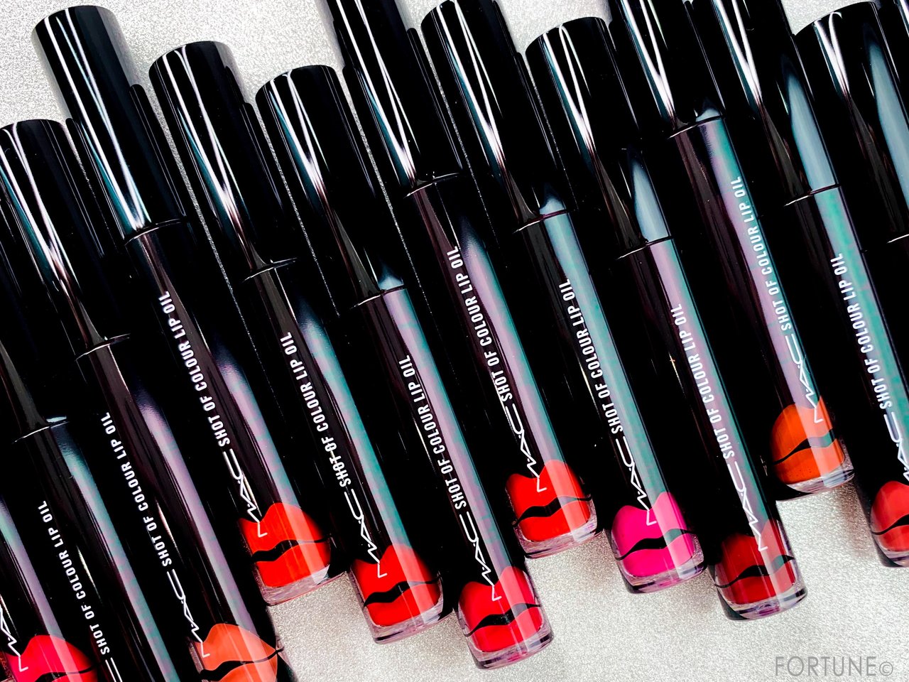 2019夏新作《M·A·C（マック）》「ショット オブ カラー リップ オイル」