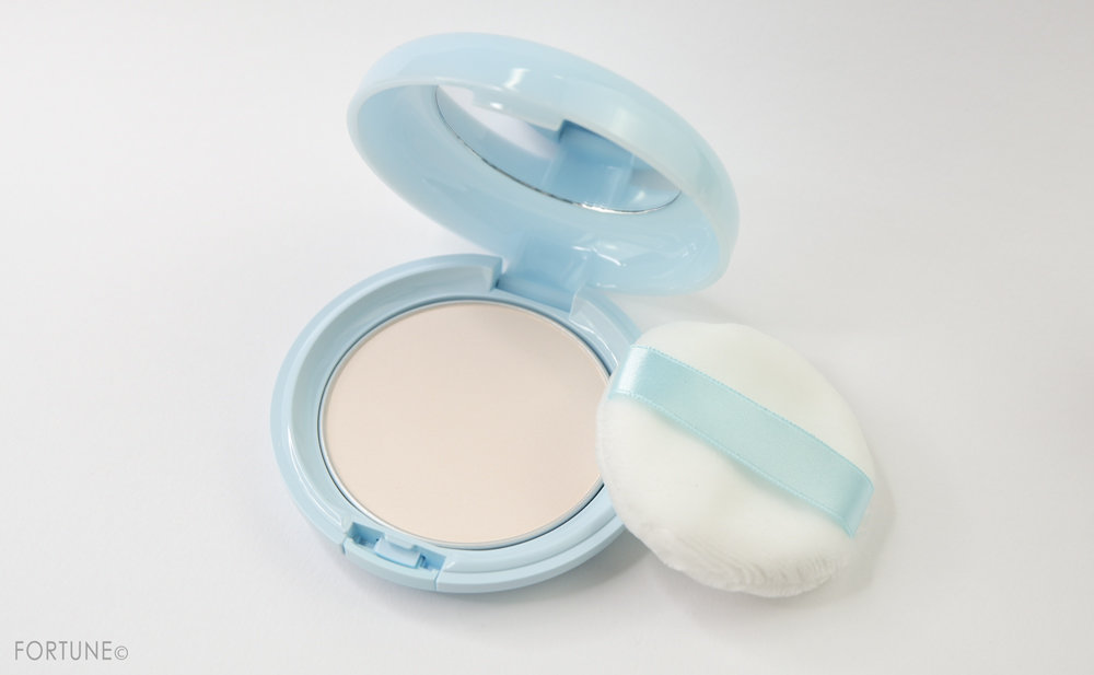 画像：エテュセ スキンケアパウダー