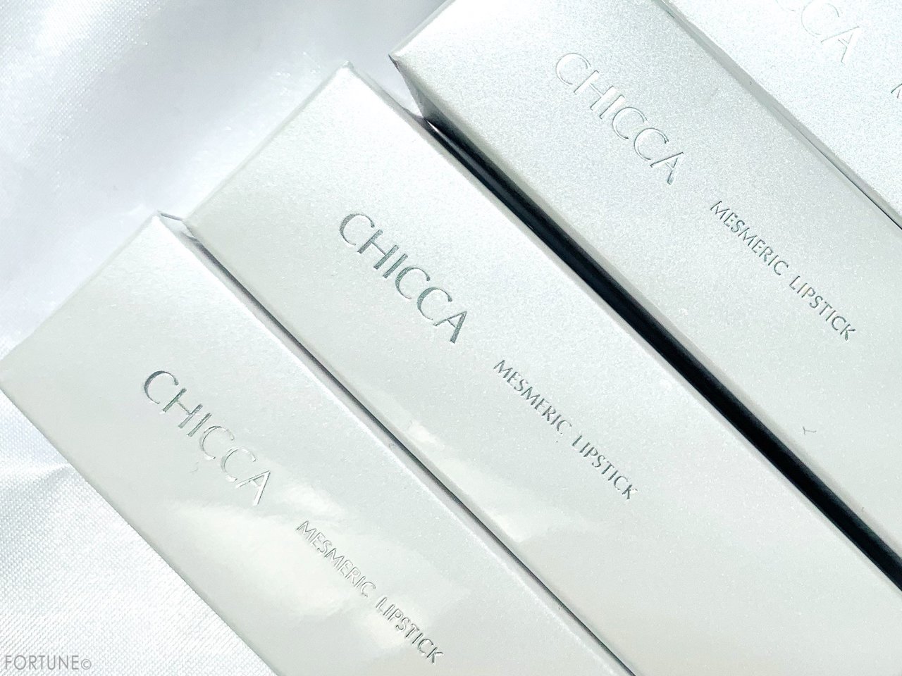 画像：CHICCA（キッカ）2019秋新作コスメ メスメリック リップスティック／メスメリック グラスリップオイル 新色