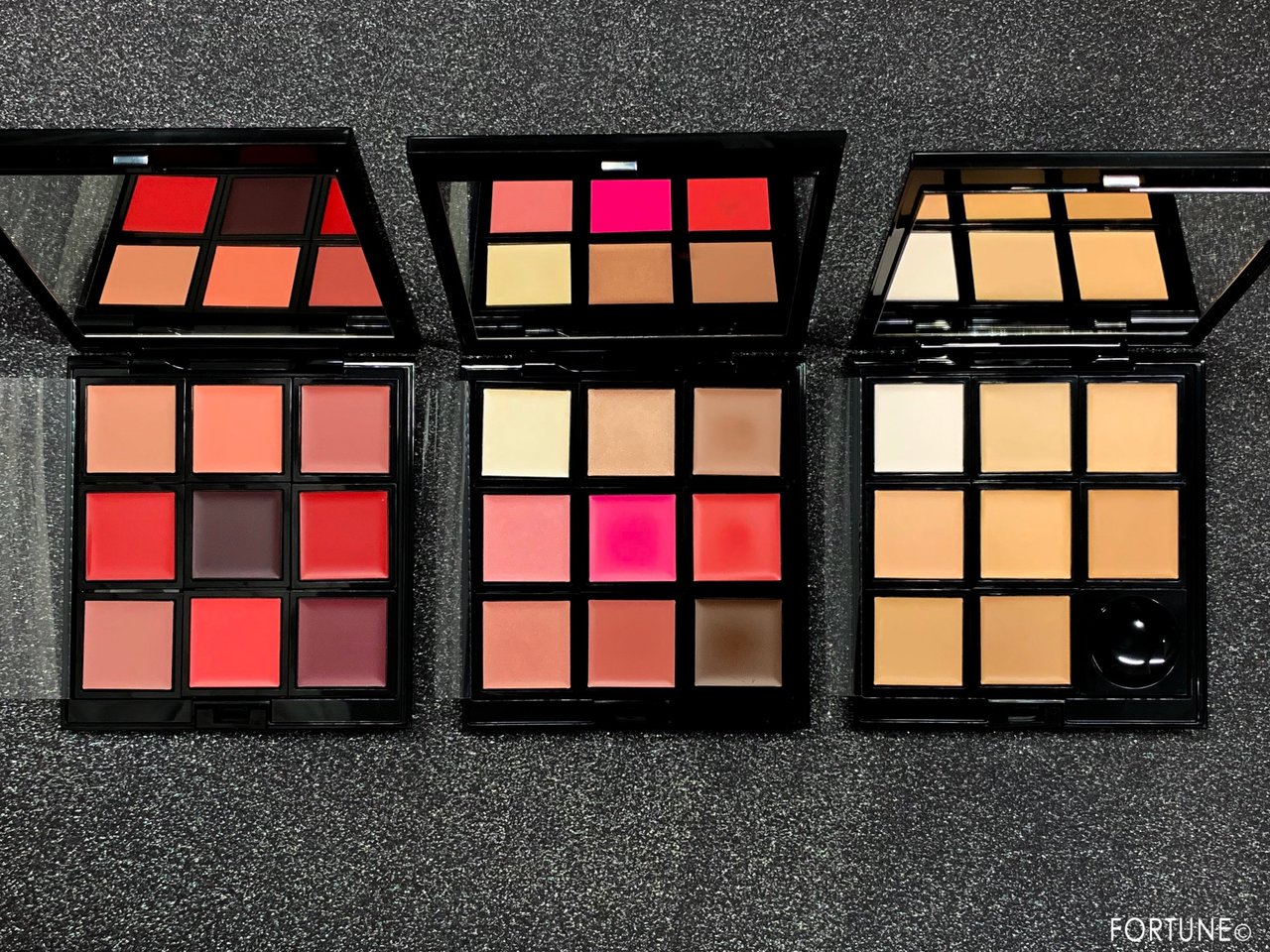 画像：《アディクション(ADDICTION) 2019秋新作》アディクション　コンパクト 10 リミテッドエディション<MAKE-UP ARTIST CONCEPT>