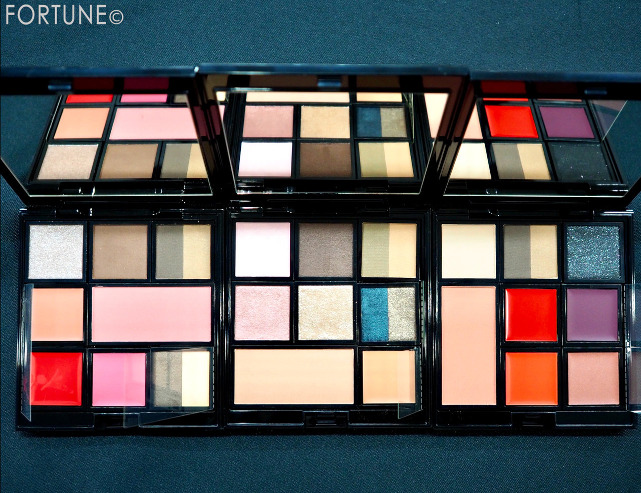 画像：《アディクション(ADDICTION) 2019秋新作》10 リミテッドエディション『JET SETTER CONCEPT』コンパクト