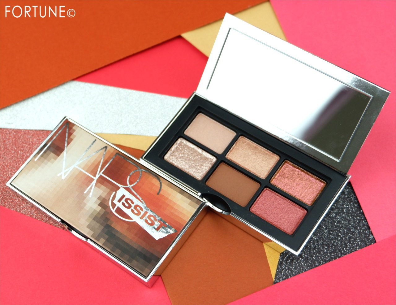 画像：NARS 2019新作アイシャドウパレット「ナーズイスト ウォンテッド ミニアイシャドーパレット」