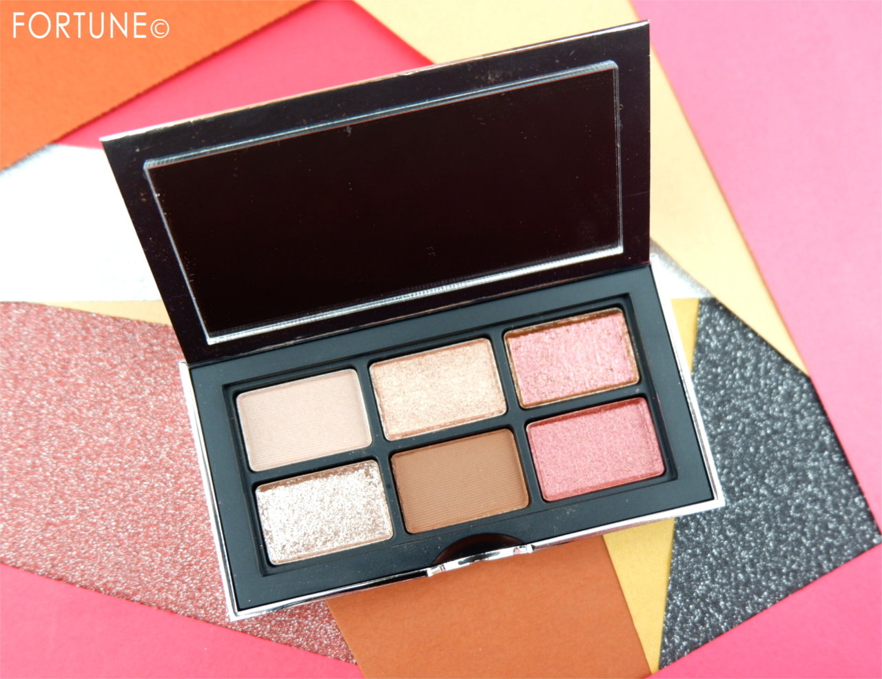 画像：NARS 2019新作アイシャドウパレット「ナーズイスト ウォンテッド ミニアイシャドーパレット」