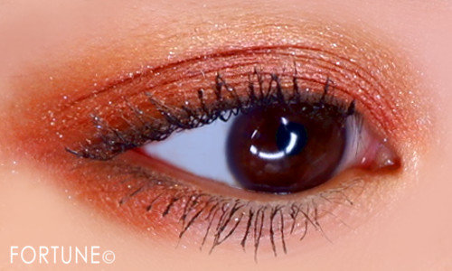 画像：NARS 2019新作アイシャドウパレット「ナーズイスト ウォンテッド ミニアイシャドーパレット」メイクしてみた