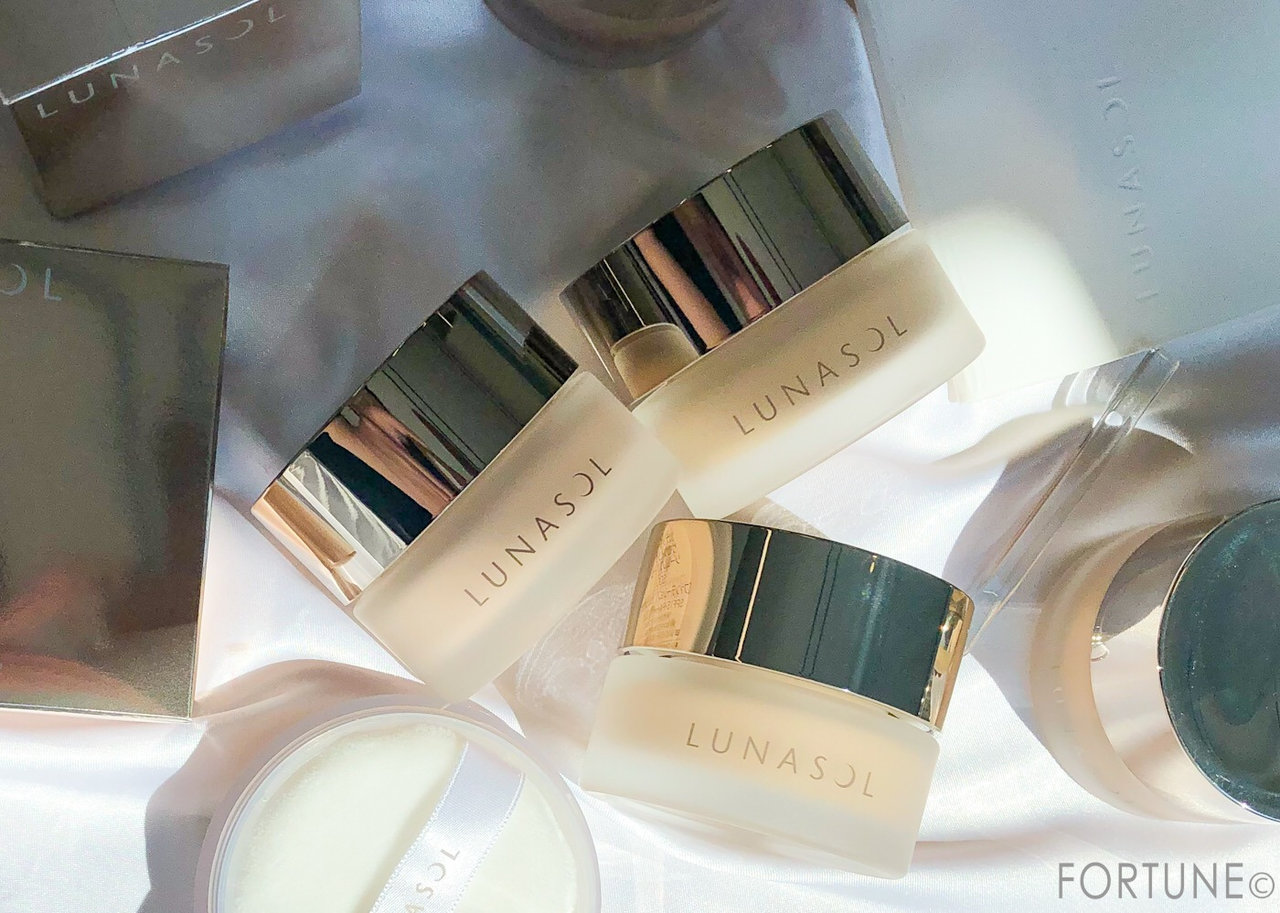 画像： LUNASOL(ルナソル)2019秋新作「グロウイングシームレスバーム」「ファンデーションスポンジ」「エアリールーセントパウダー」