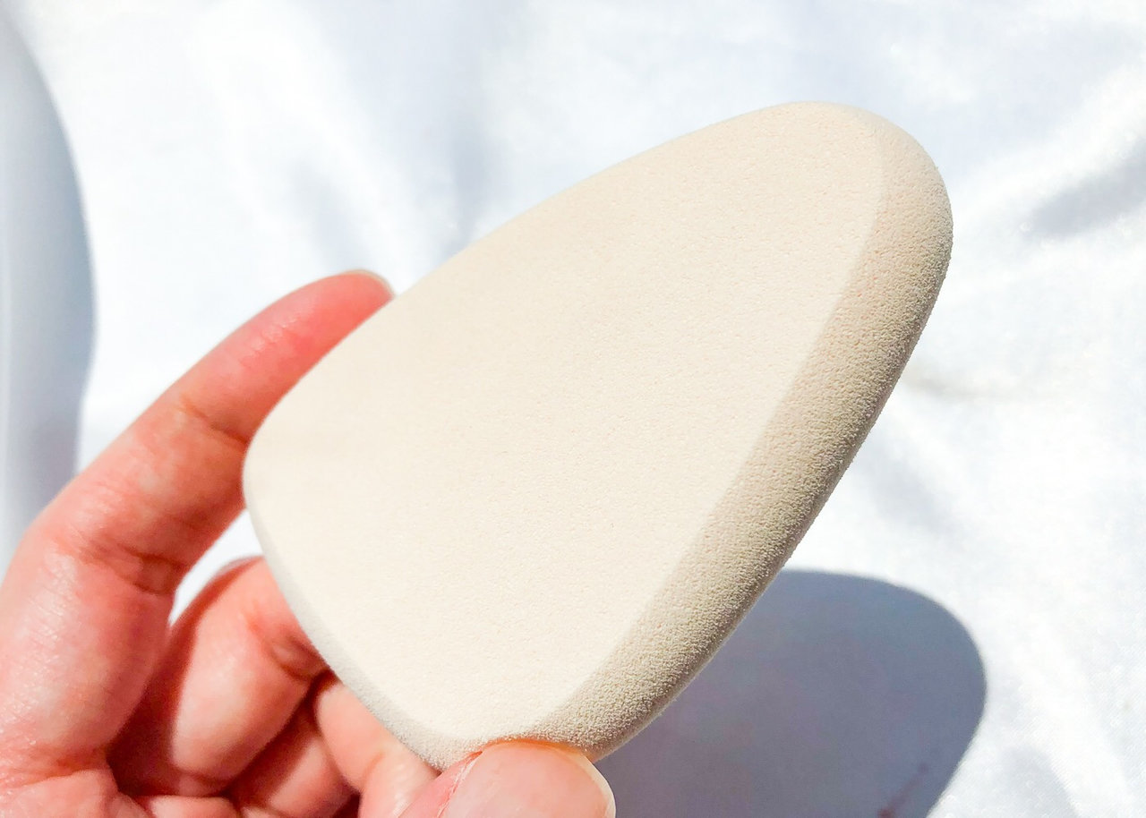 画像： LUNASOL(ルナソル)2019秋新作「ファンデーションスポンジ」