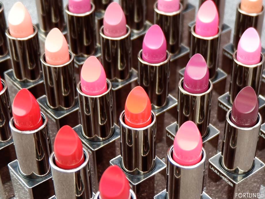 コスメカレンダー：ローラ メルシエ「ルージュ エッセンシャル シルキー クリーム リップスティック」