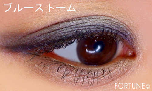 画像：ボビイ ブラウン 新作「エッセンシャル マルチカラー アイシャドウ パレット」メイク