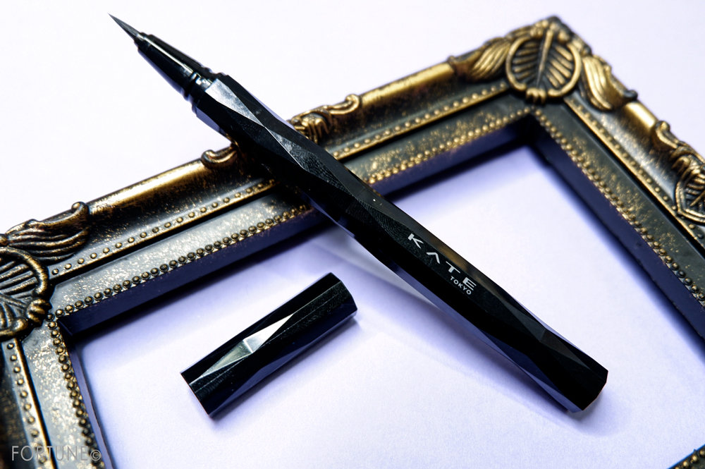 KATE(ケイト)アイライナー