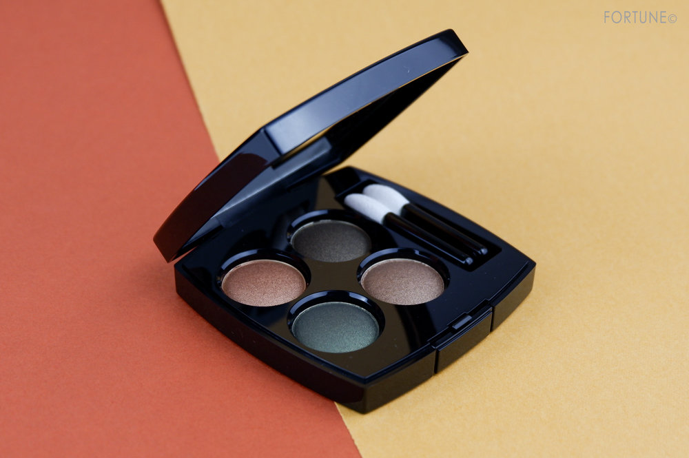 シャネル「レ キャトル オンブル」