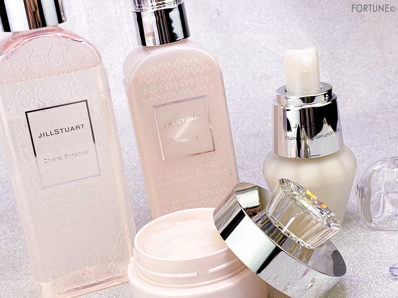 画像：ジルスチュアート 2019夏新作 スキンケア ベースメイク