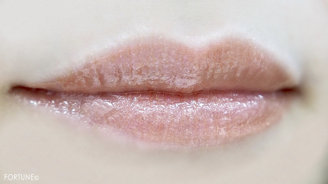 画像：ベアミネラル リップグロス「スパーク プラグ」使用感