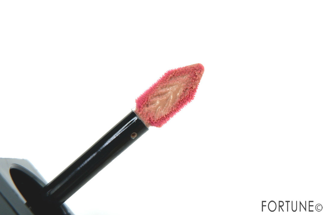 画像：イヴ・サンローラン2019秋コレクション「ルージュ ピュールクチュール ヴェルニ ヴィニルクリーム」