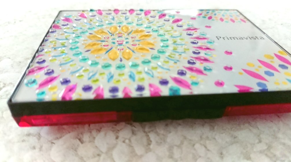 プリマヴィスタ 限定　花火柄デザイン