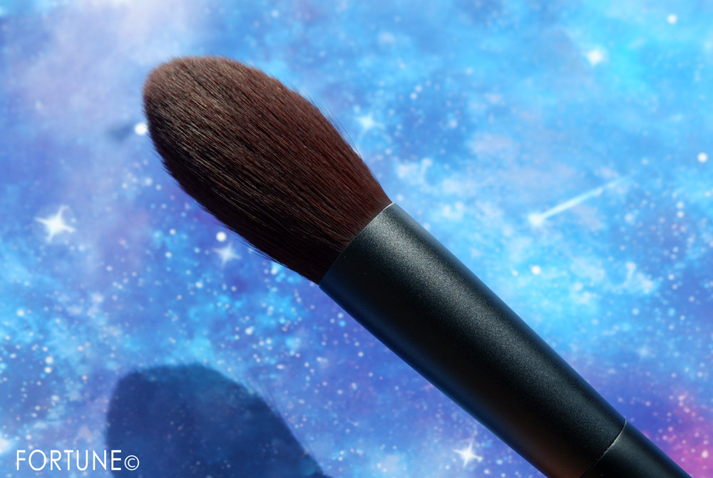 ハイライターブラシ／新商品