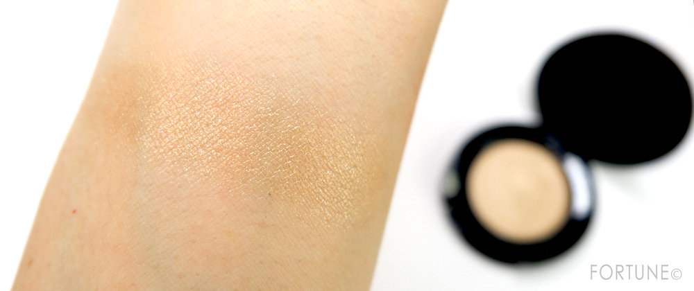 ミネラルスムースシャドー／新1色