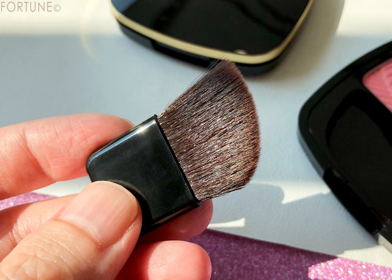 画像：ロレアル パリ2019秋新作「ル バー ア ブラッシュ」