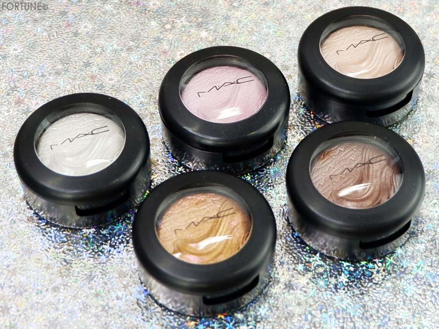 画像：M·A·C 「エクストラ ディメンション アイシャドウ」