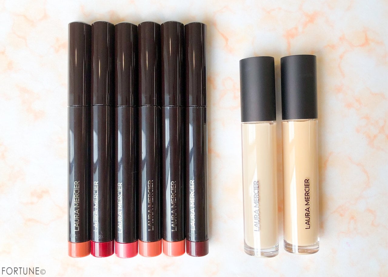 画像：ローラ メルシエ秋新作「ヴェロア エクストリーム マット リップスティック」「フローレス フュージョン ウルトラ ロングウェア コンシーラー」