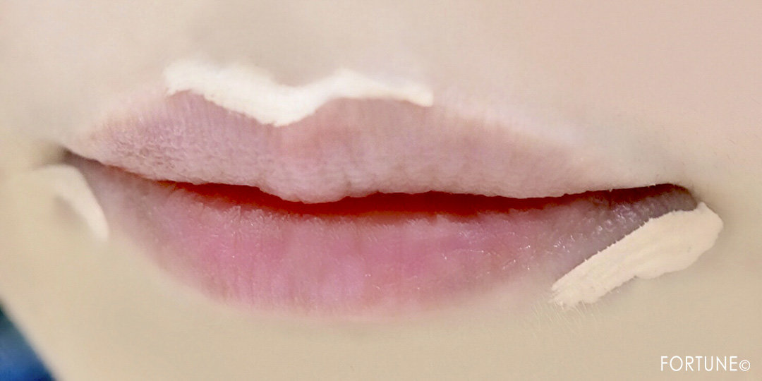 画像：シュウ ウエムラ 2019新作「アンリミテッド コンシーラー」使用感