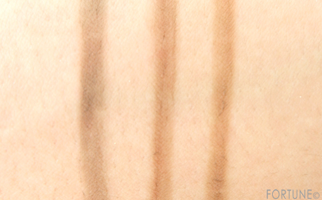 画像：アテニア（Attenir）　リフトアップアイメイク　2019秋新作　ペンシル アイブロウ スウォッチ