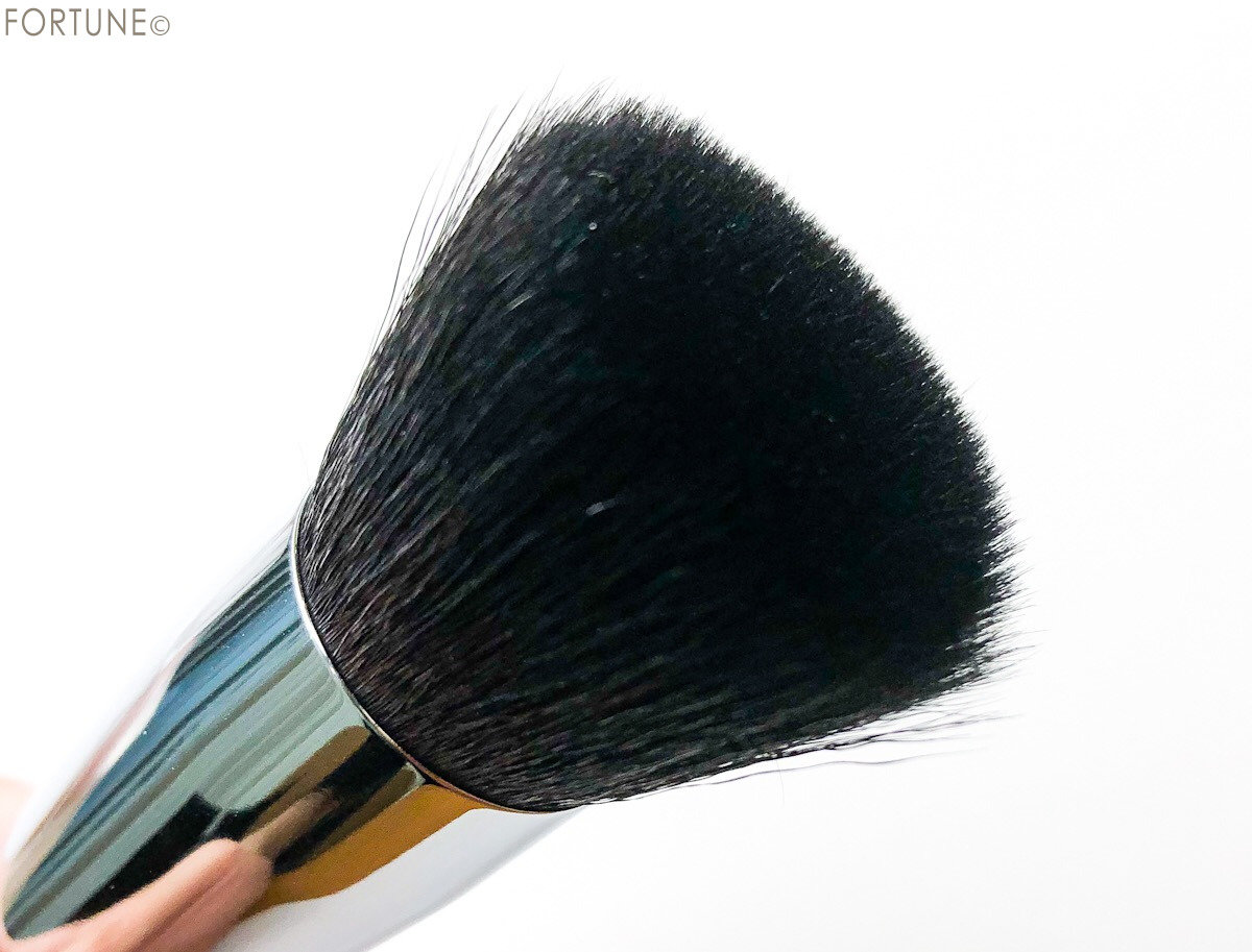 画像：2019秋冬新作「フーミー チークブラシ　熊野筆」
