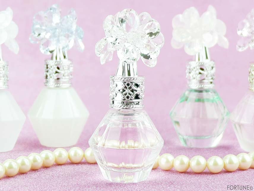 画像：ジルスチュアート 「クリスタルブルーム オードパルファン」