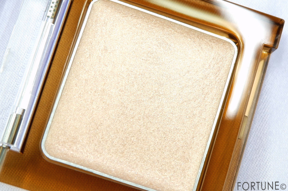 画像：エクセル2019秋新作「イルミクチュールシャドウ」