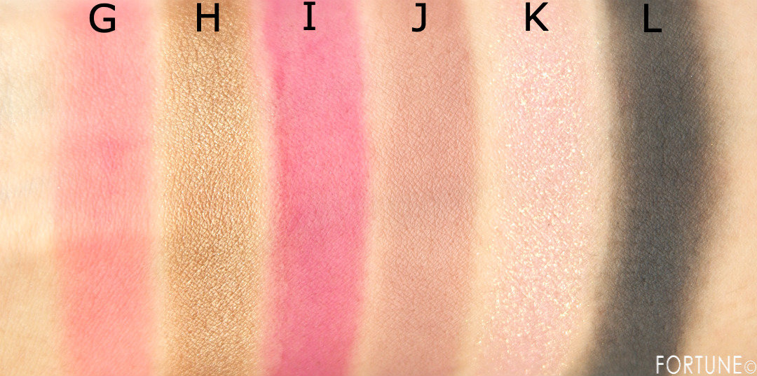 画像：NARS（ナーズ） ハイプト アイシャドーパレット　スウォッチ　2019クリスマスコフレ　ホリデーコレクション　