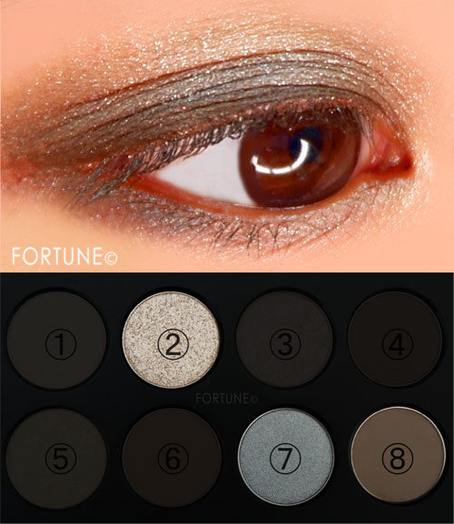 画像：ボビイ ブラウン2019クリスマスコフレ「スモーク ＆ メタルズ アイシャドウ パレット」