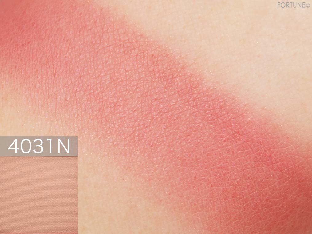 画像：NARS（ナーズ）「NARS ソフトコア ブラッシュ＆バームデュオ」5028 「ブラッシュ」4031N