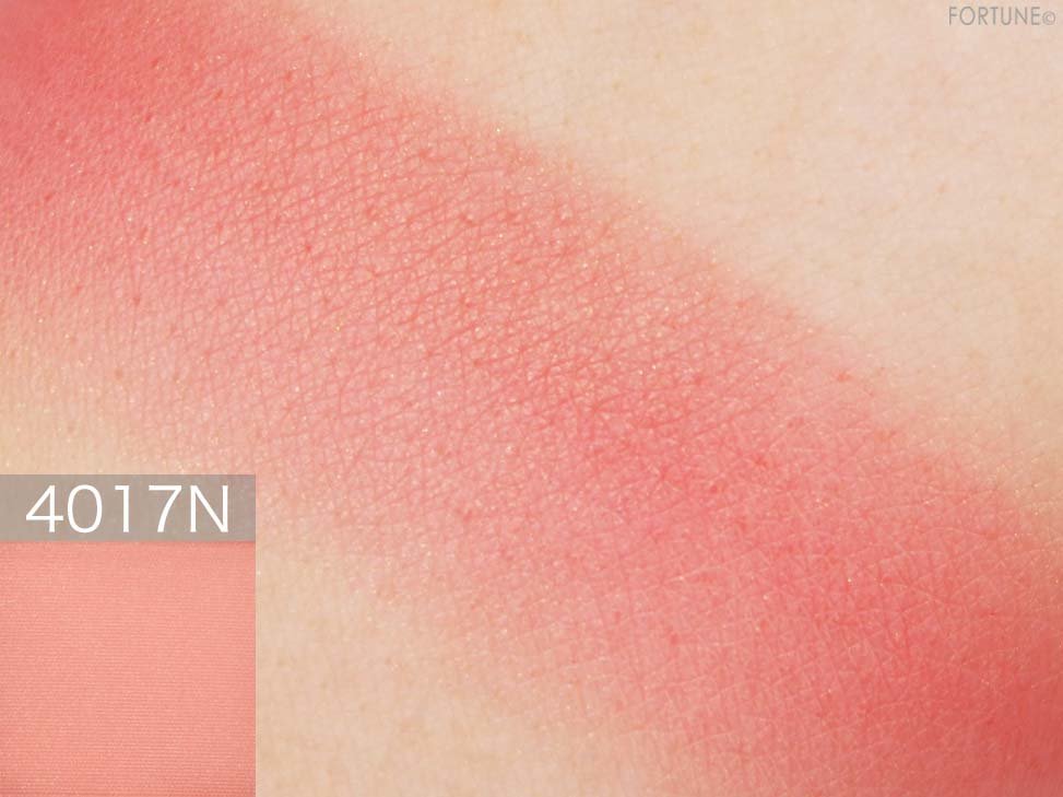 画像：NARS（ナーズ）「NARS ソフトコア ブラッシュ＆バームデュオ」5029「ブラッシュ」4017N