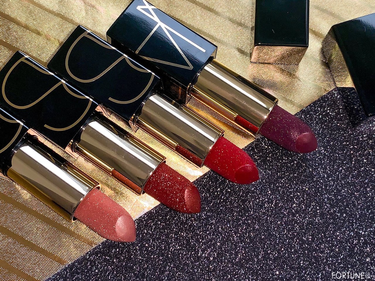 画像：NARS ナーズ 2019クリスマスコフレ 新作コスメ - ディスコダストリップスティック