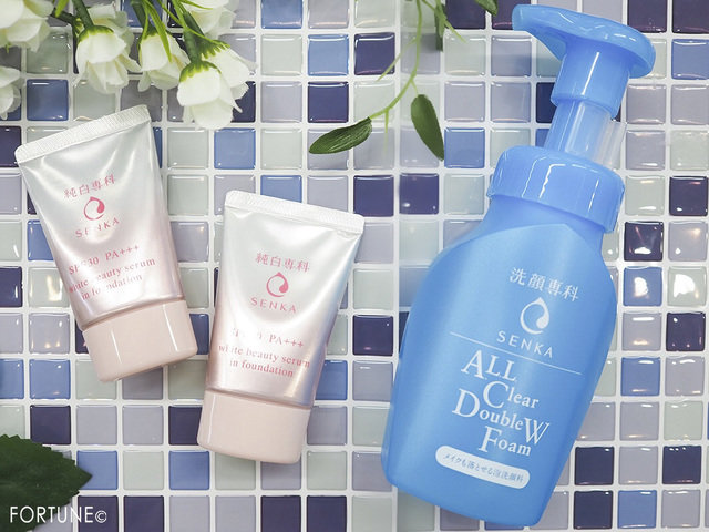 コスメカレンダー：純白専科「すっぴん色づく美容液フォンデュ」／洗顔専科「メイクも落とせる泡洗顔料」