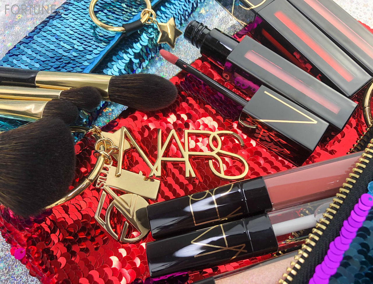 画像：NARS 2019クリスマスコフレ「オールアクセス パワーマットリップピグメントセット」「スタジオ54 ブラシセット」「アウトシャイン リップグロスセット」