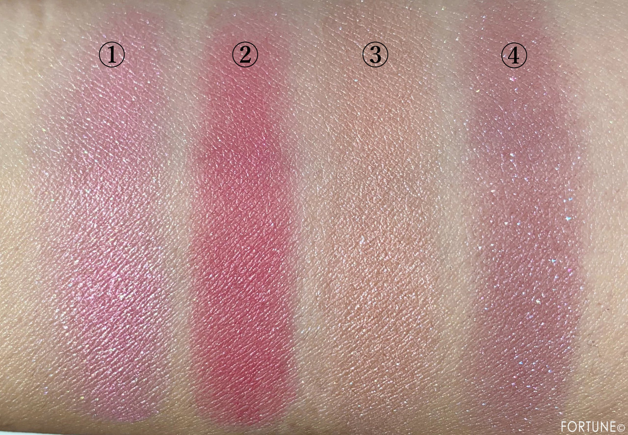 画像：LUNASOL（ルナソル）2019クリスマスコフレ ホリデーコレクション フュージングカラーパレット