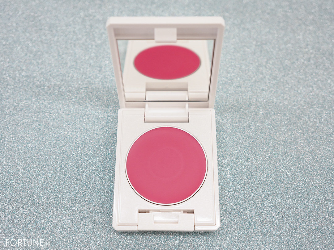 画像：CHICCA(キッカ)2019冬新作コスメ「キッカ　チークルージュタップ」