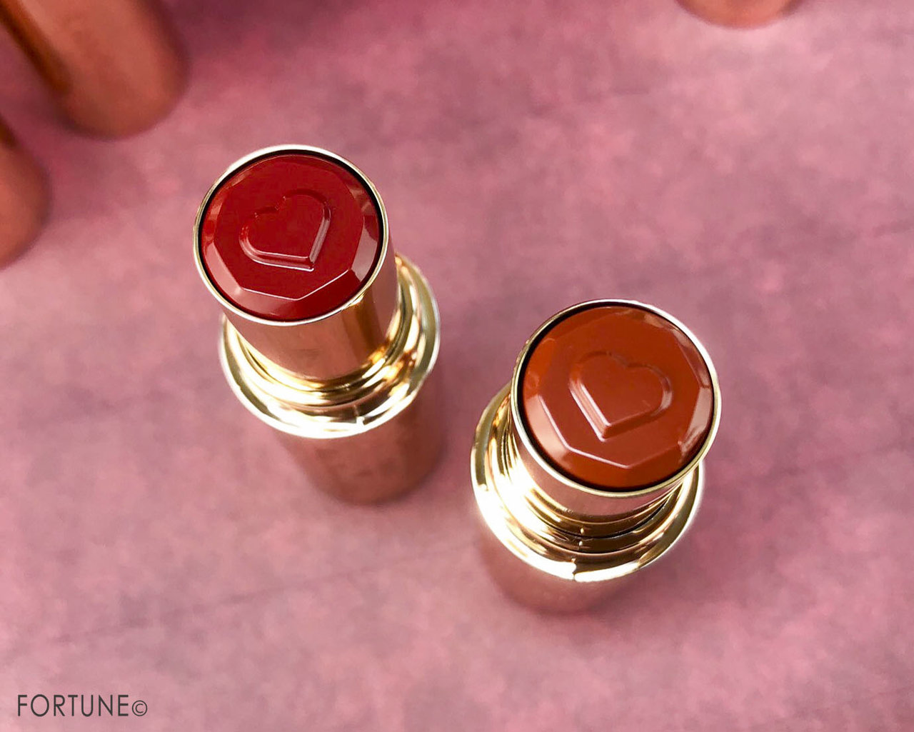 画像：キャンメイク(CANMAKE)「メルティールミナスルージュ」No.04 キャラメルテラコッタ／No.05 ストロベリーモカ