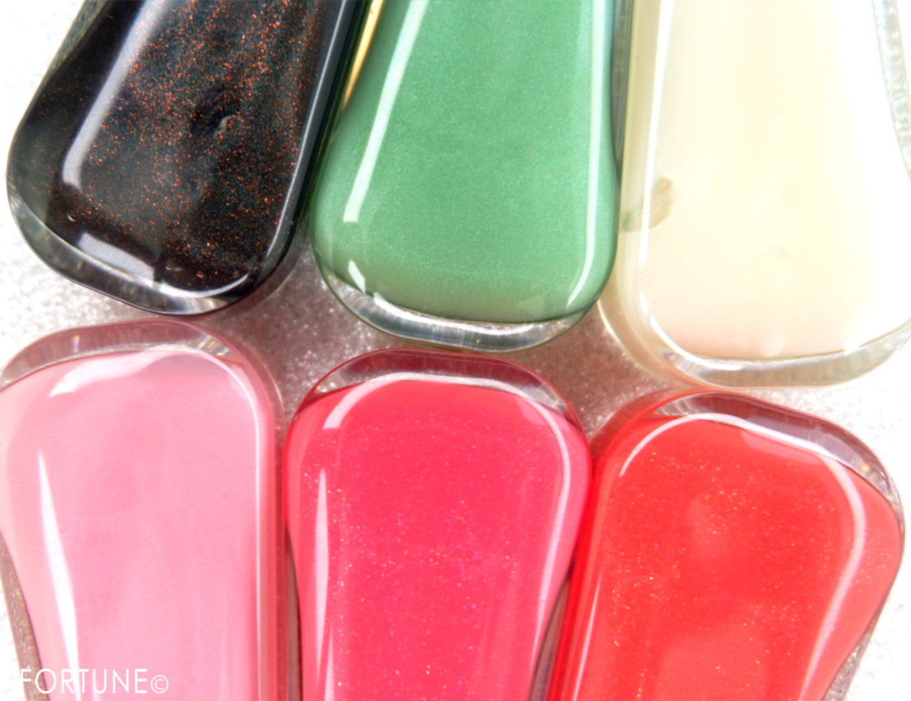 ウズ（UZU）2019新作コスメ「38℃ / 99℉ リップトリートメント」