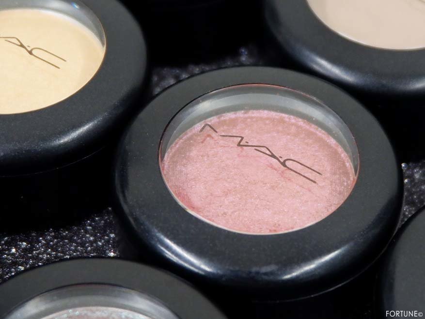 画像：M·A·C（マック）「スモール アイシャドウ」新色