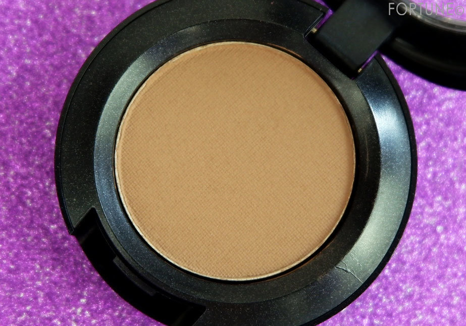 画像：M·A·C（マック）　スモール アイシャドウ　マット　新色