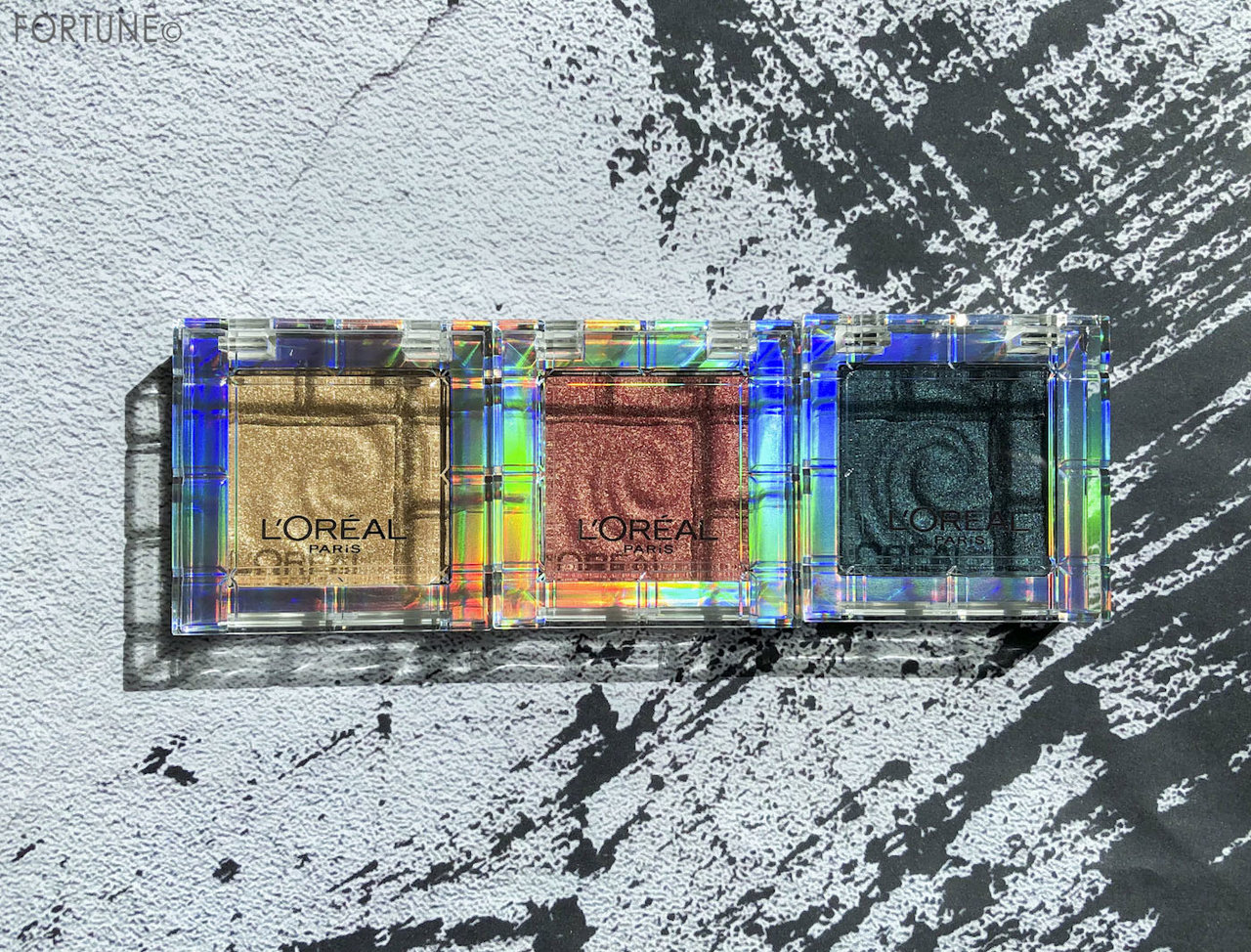 画像：ロレアル パリ 11/1発売「カラークイーン オイルシャドウ」グリッター