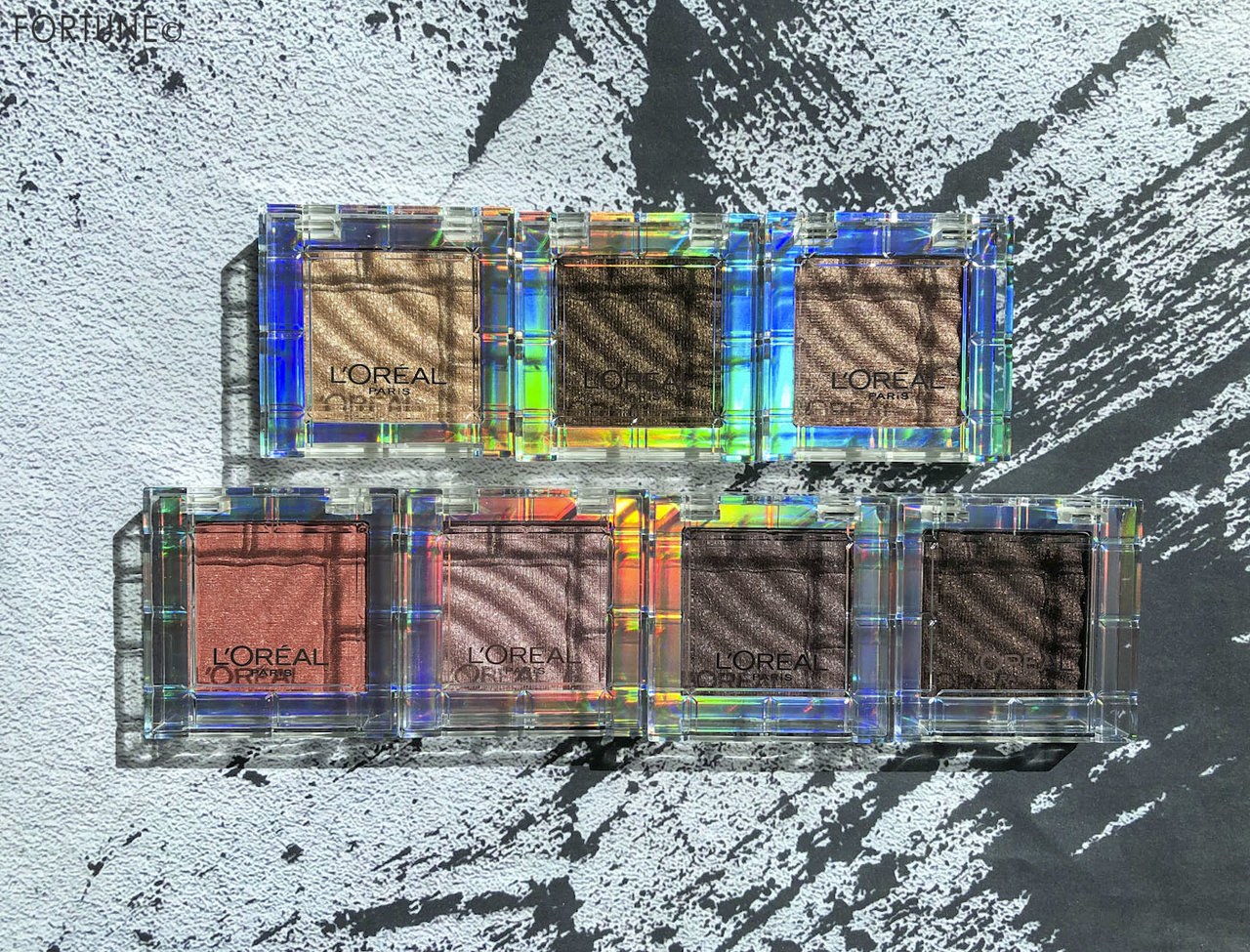 画像：ロレアル パリ 11/1発売「カラークイーン オイルシャドウ」サテン