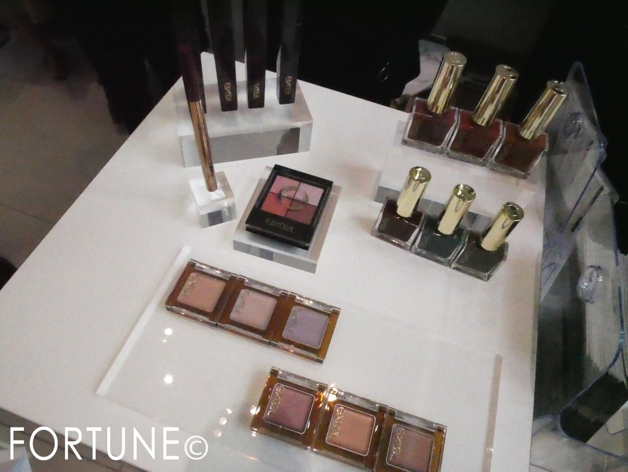 『excel illuminate your beauty』excel エクセル　2019秋コスメ　新作コスメ　