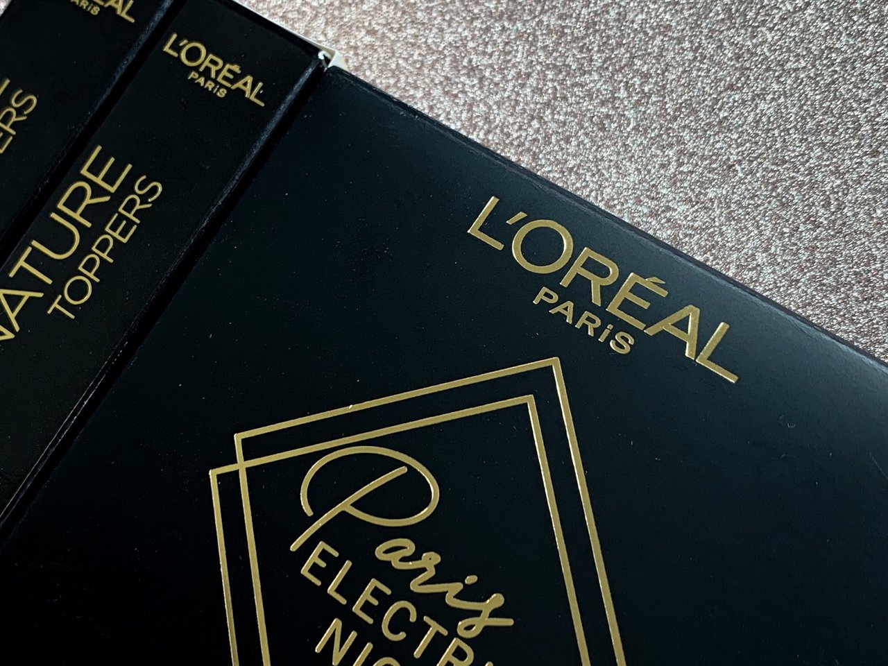 画像：ロレアル パリ 2019クリスマスコフレ ホリデーコレクション